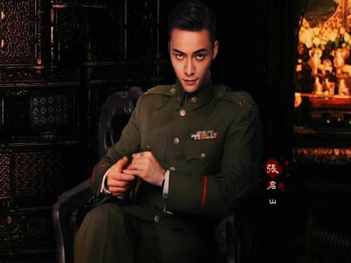 哪些生肖男星穿上制服后会帅出天际呢-第6张